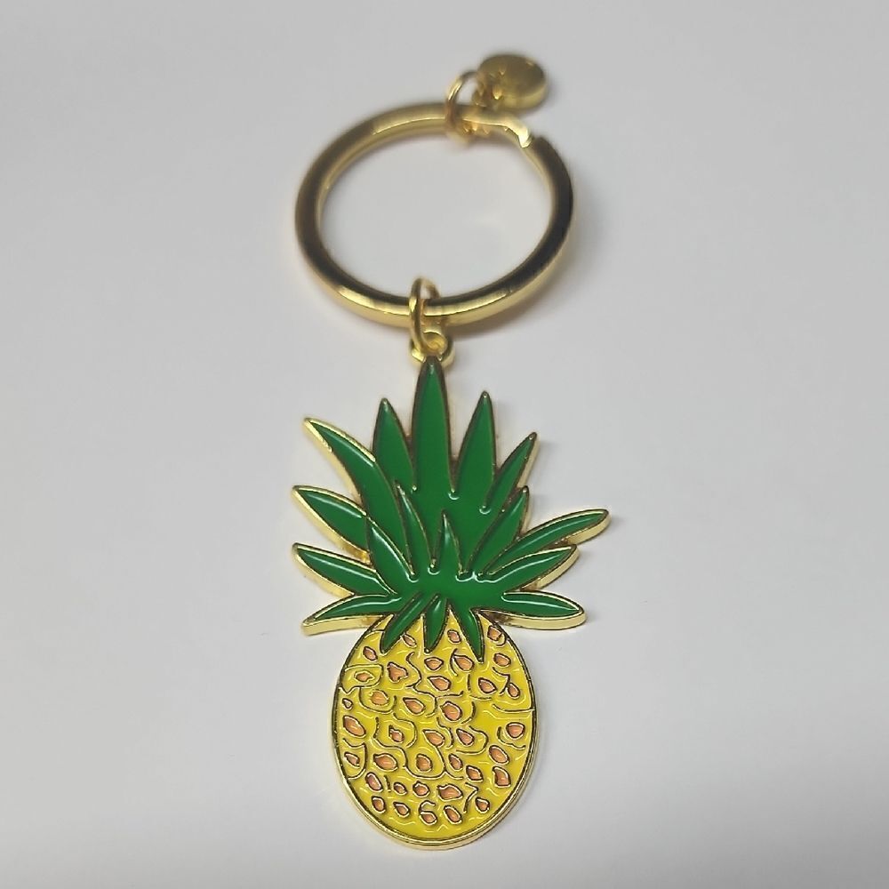 Island Haus Co Gold and Green Pineapple Keychain